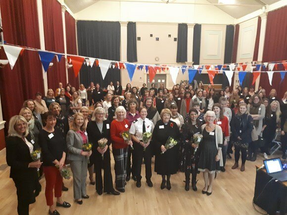 818a5351f7244422b954f4e4d1bb652a-1