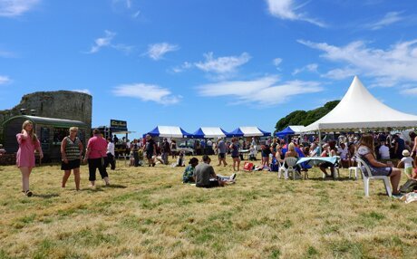 Food_and_Wine_2016_lge_land